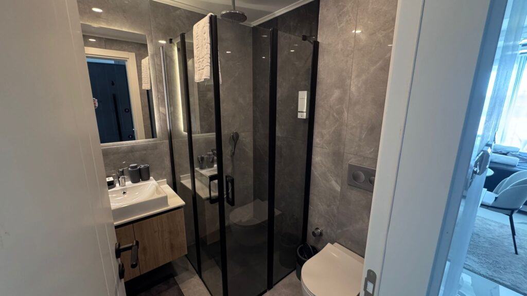 WhatsApp Image 2026-03-04 at 15.44.31 (4)